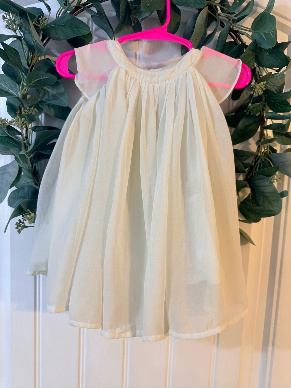 ๐ซ4/$25 โข Osh Kosh Baby BโGosh Cream Chiffon Dress